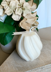 Ribbed Twirl Candle (Scent: Black Ice, size: small)