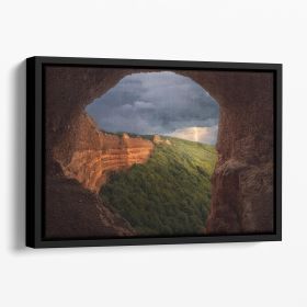 Las Macdulas El Bierzo Floating Framed Canvas (Color: Black, size: 24" x 16" / 60cm x 40cm (approx))